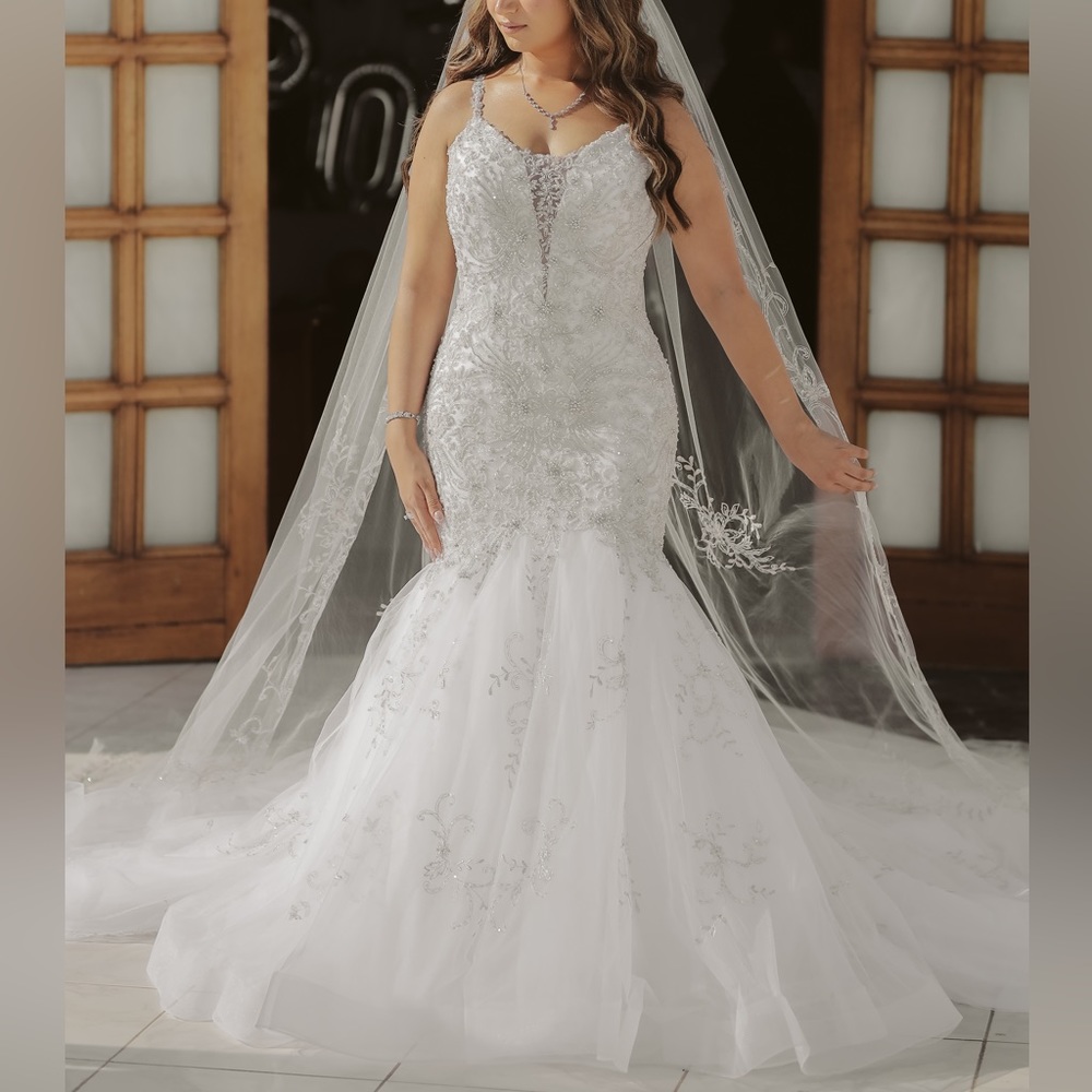 CASABLANCA WEDDING DRESS